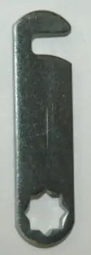 EST VENU UN CROCHET 15929-82