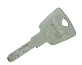 [SC03] CLE KESO 2000 OMEGA AU N°