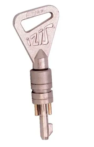 [CS06B] CLE IZIS N°